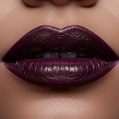 24h. Lippentinten für nonstop Farbe auf Ihren Lippen! PURPLE FEELING